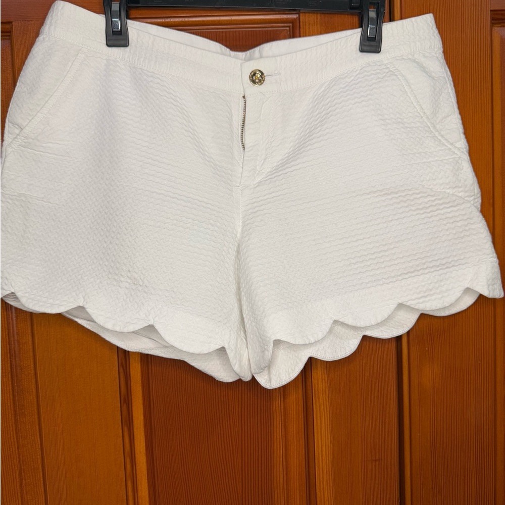 Lilly Pulitzer Size 12 Buttercup shorts